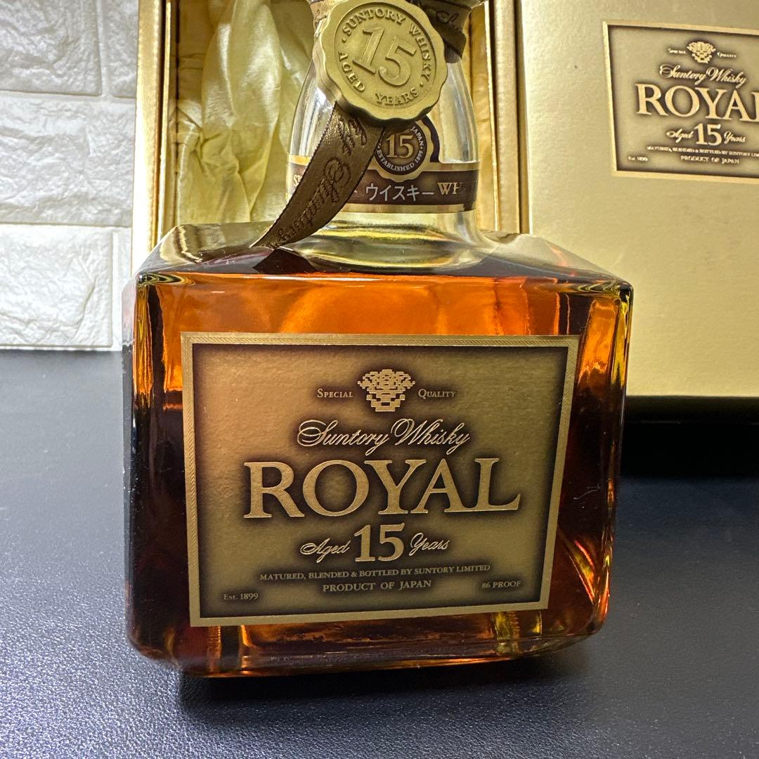 SUNTORY  サントリーローヤル 15年 ゴールドラベル750ml