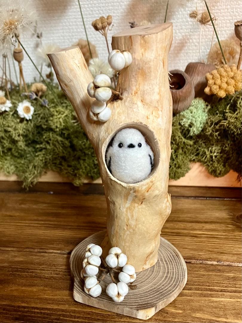 羊毛フェルト　シマエナガ