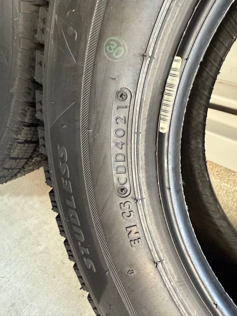 ブリザックVRX2 スタッドレスタイヤ 145/80R12 4本セット