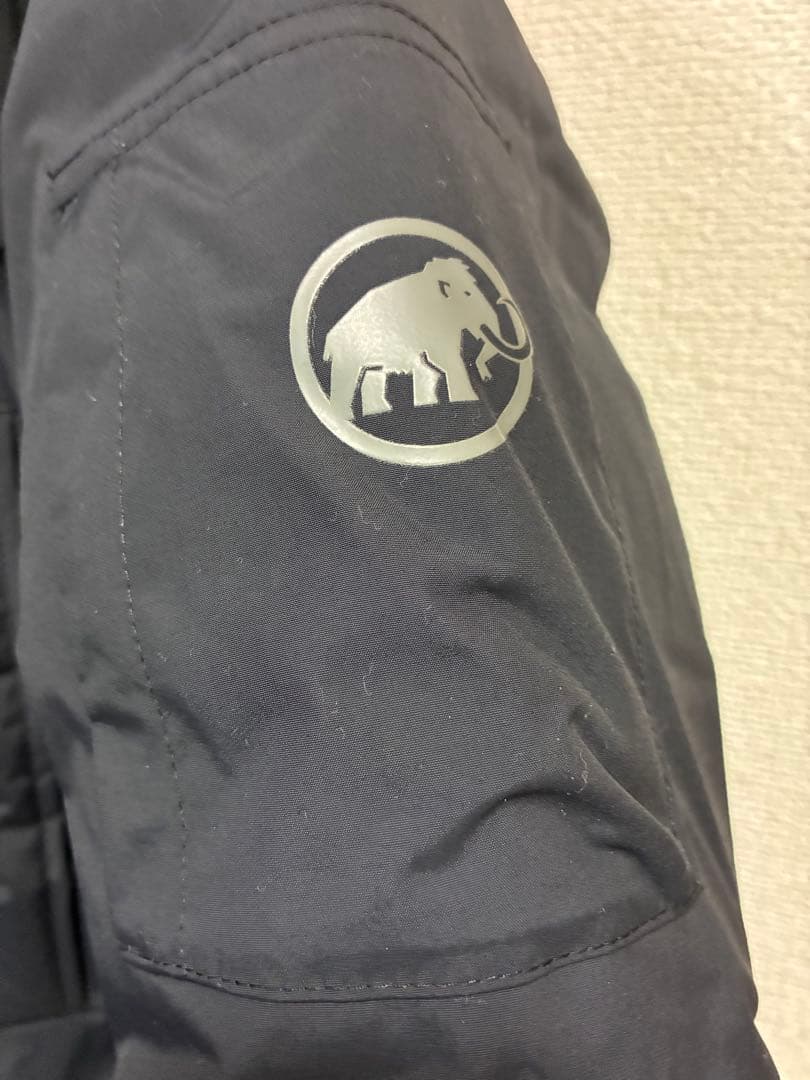MAMMUT ダウンコートレディース　日本サイズL 試着のみ　ブラック