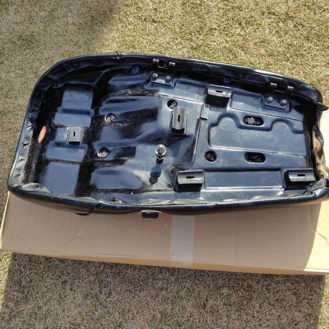 kawasaki Z1シート純正　黒スポンジ