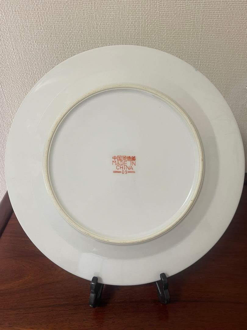 景德鎮早期中國國貨公司出品。洋綠色蝙蝠双壽洋菊柄大皿2枚。未使用希少美品。