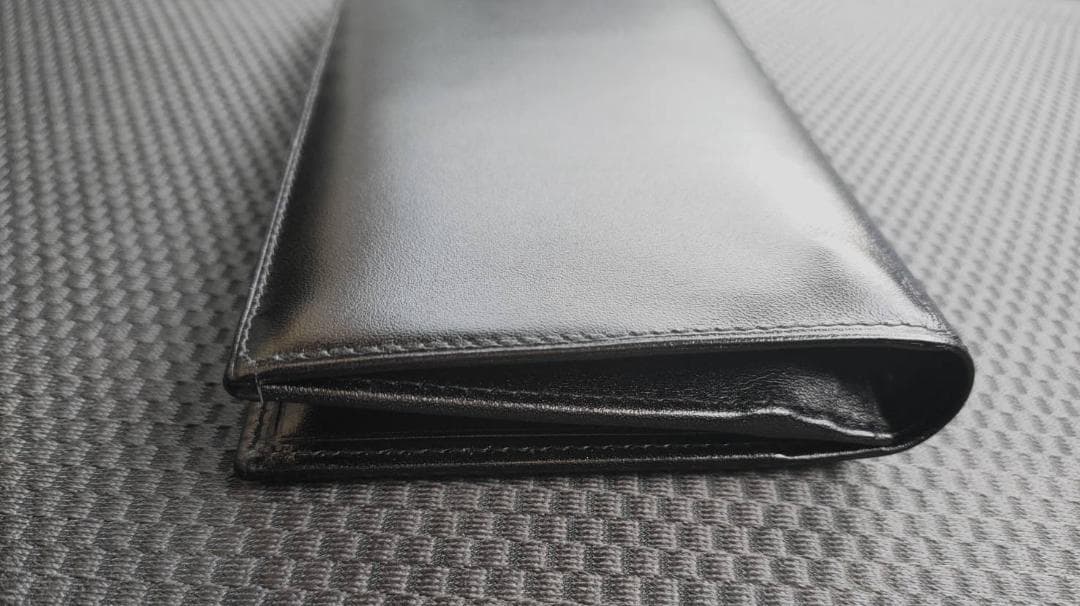 未使用 カルティエ Cartier パシャ ドゥ カルティエ レザー 長財布