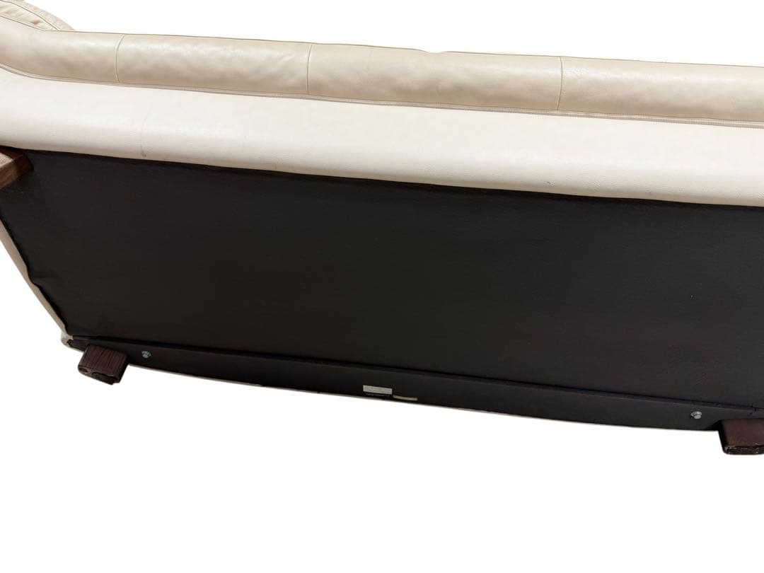 ◯カリモク karimoku アイボリー レザー 2人掛けソファ