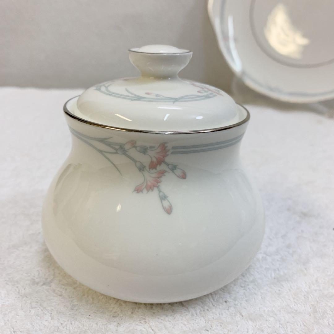   CARNATION ロイヤルドルトン 茶器セット