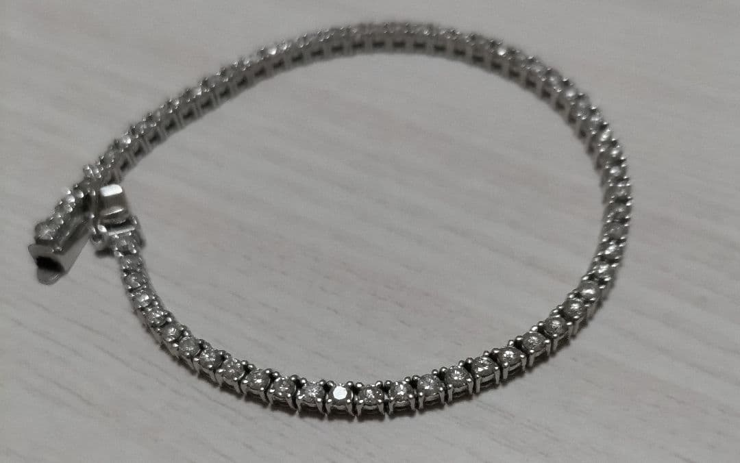 プラチナ ダイヤモンド テニスブレスレット