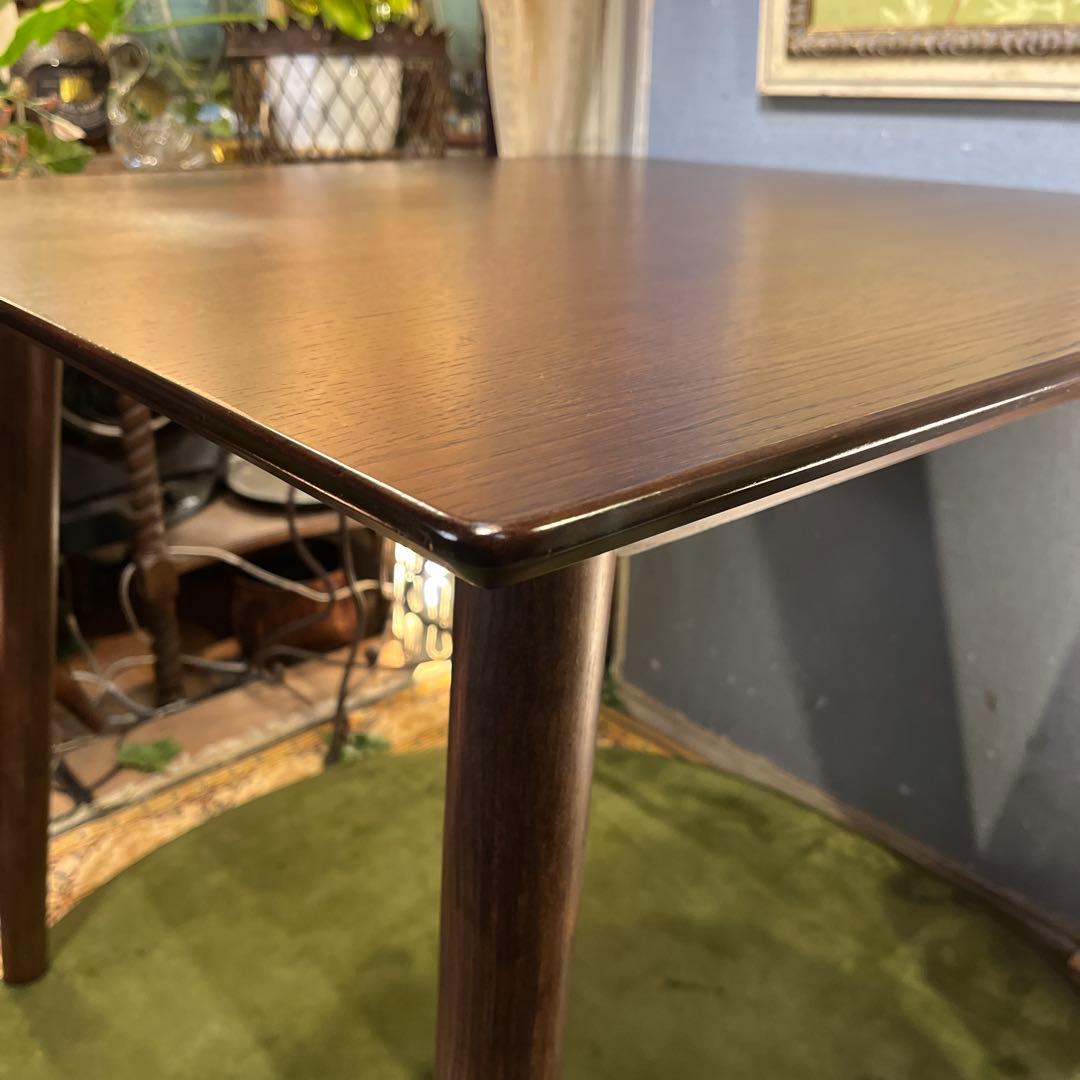 しろ　ヴィンテージ デザイナーズ　コンパクト　　ダイニングテーブル