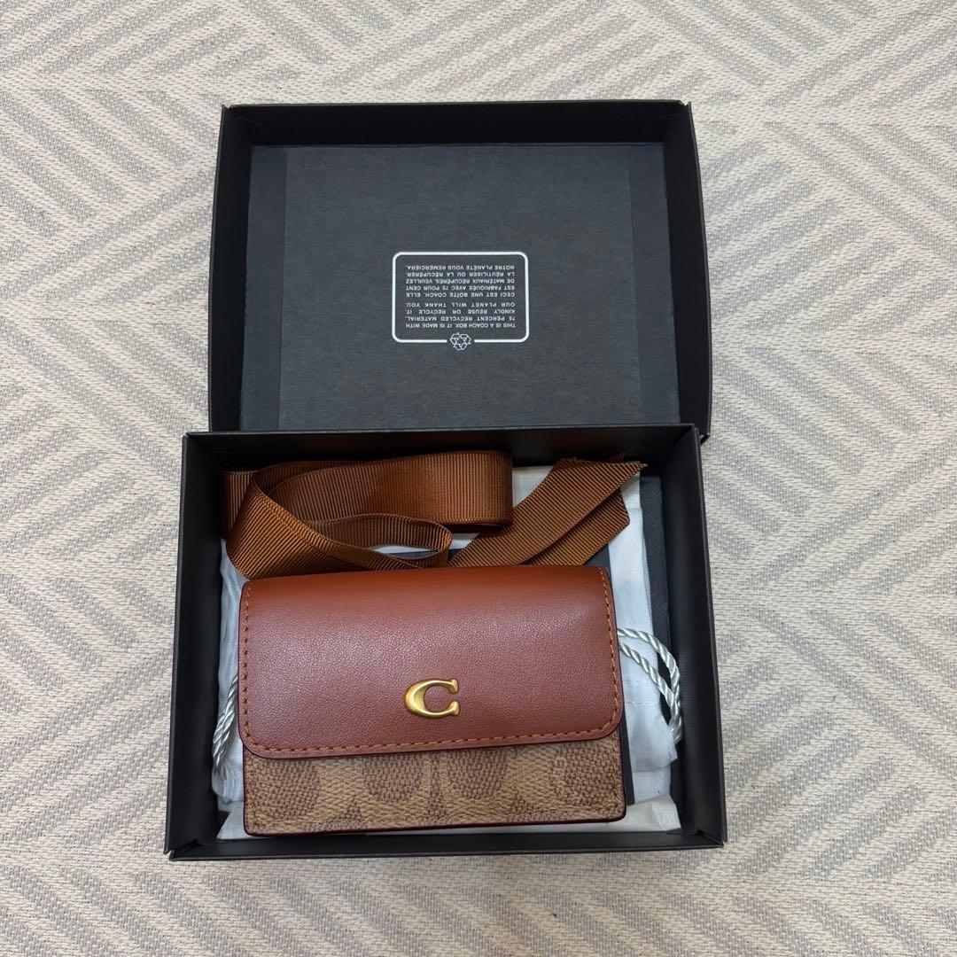 ヤ*ウ様 【新品】COACH ミニ キャンバス トライフォールド ウォレット