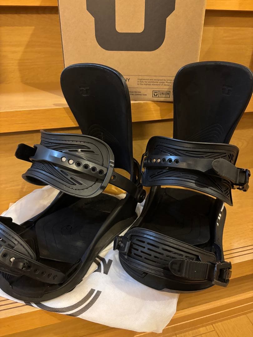 UNION スノーボード ビンディング ブラック　ULTRA Mサイズ