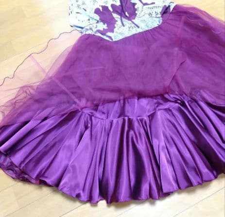 SALE☆チャコット　社交ダンス スカート ワインレッド 　L 定価53900円