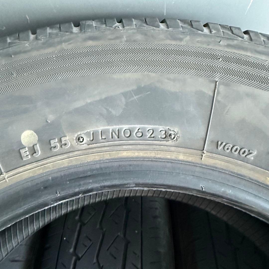 NV 350①195/80R15 107/105LTブリヂストン夏タイヤ