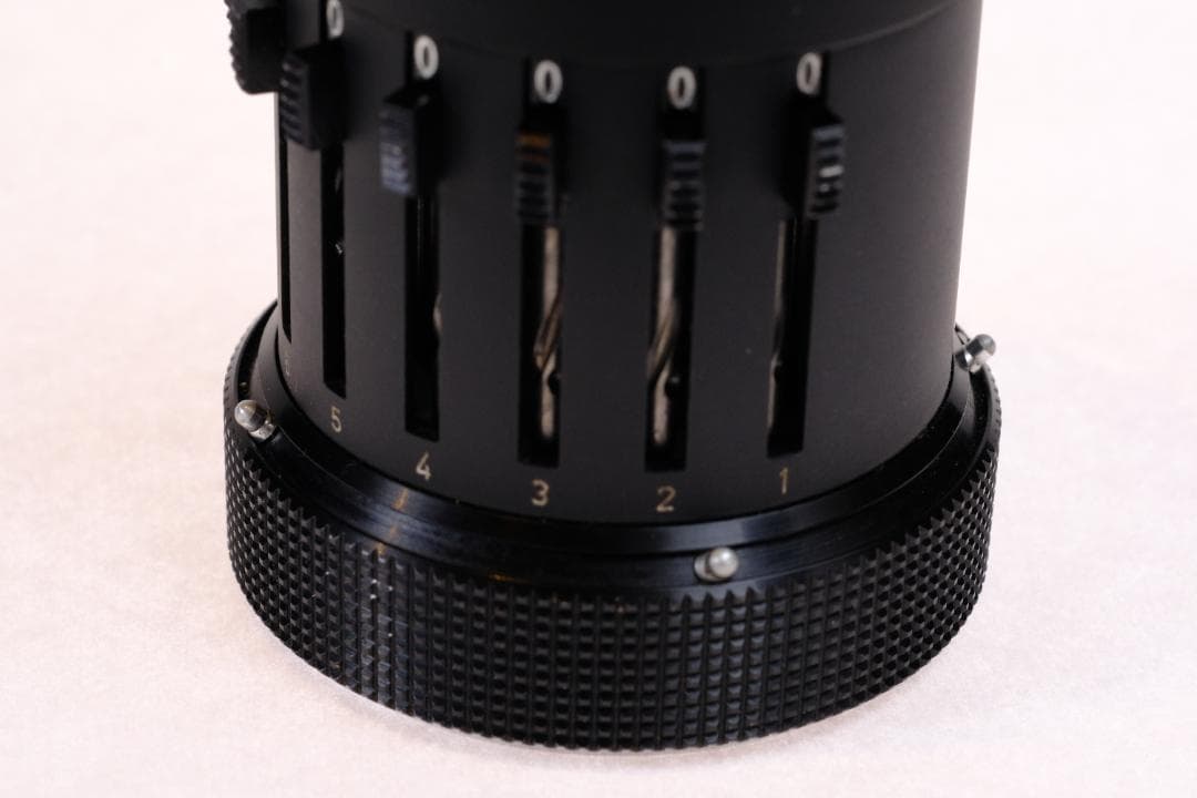 【超美品/完動品】CURTA Type I クルタ 手回し計算機 ★純正ケース付