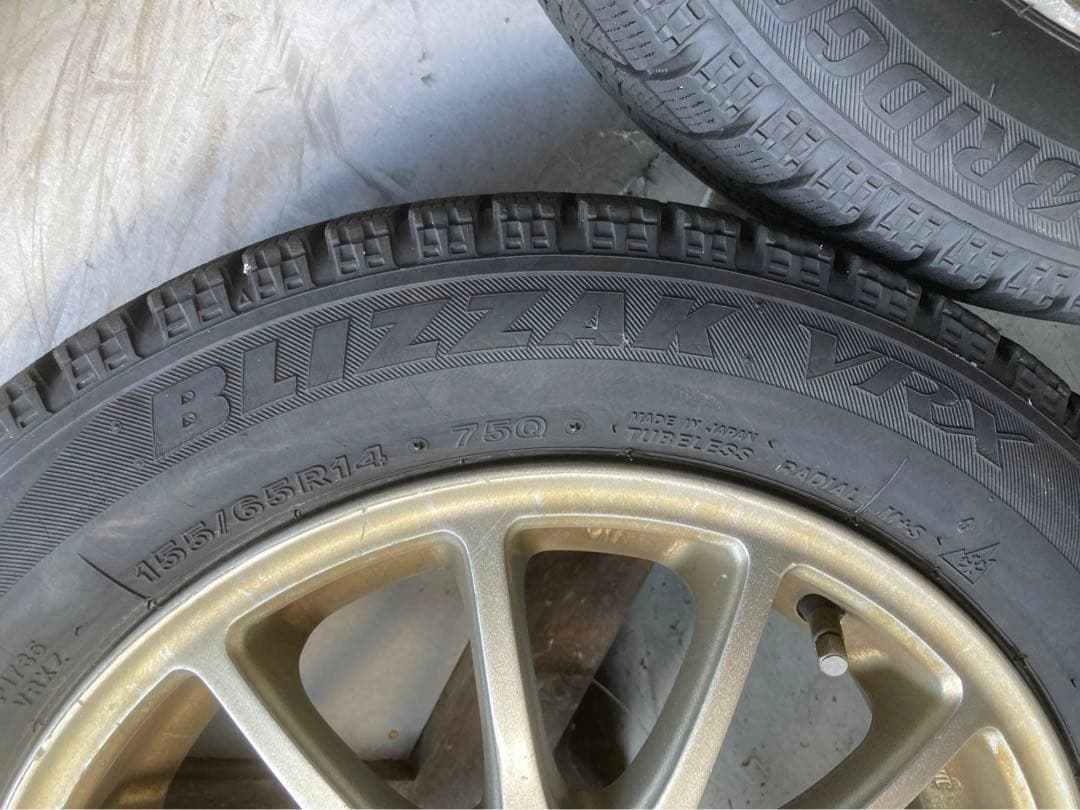 あんなさん専用②格安出品2019年バリ山ブリヂストンブリザックVRX 軽自動車