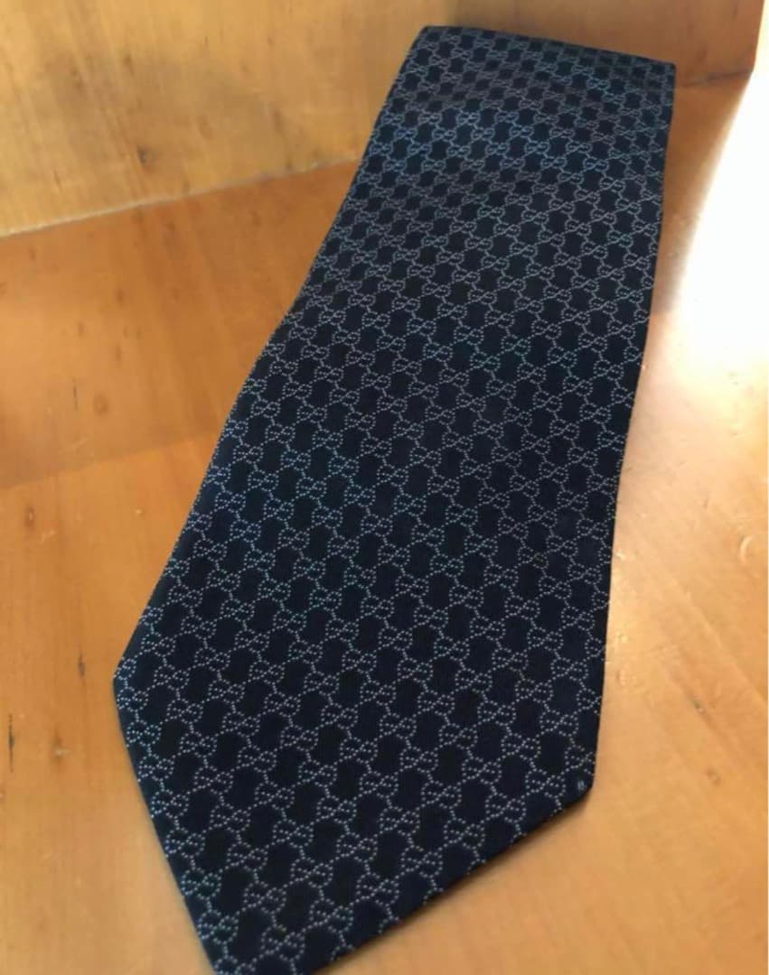 GUCCI ネクタイ　新品未使用