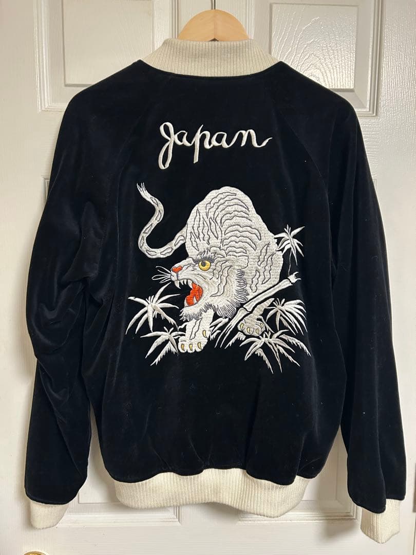 き*こ様 AVIREX スカジャン 白虎 別珍 スーベニア Ｌ