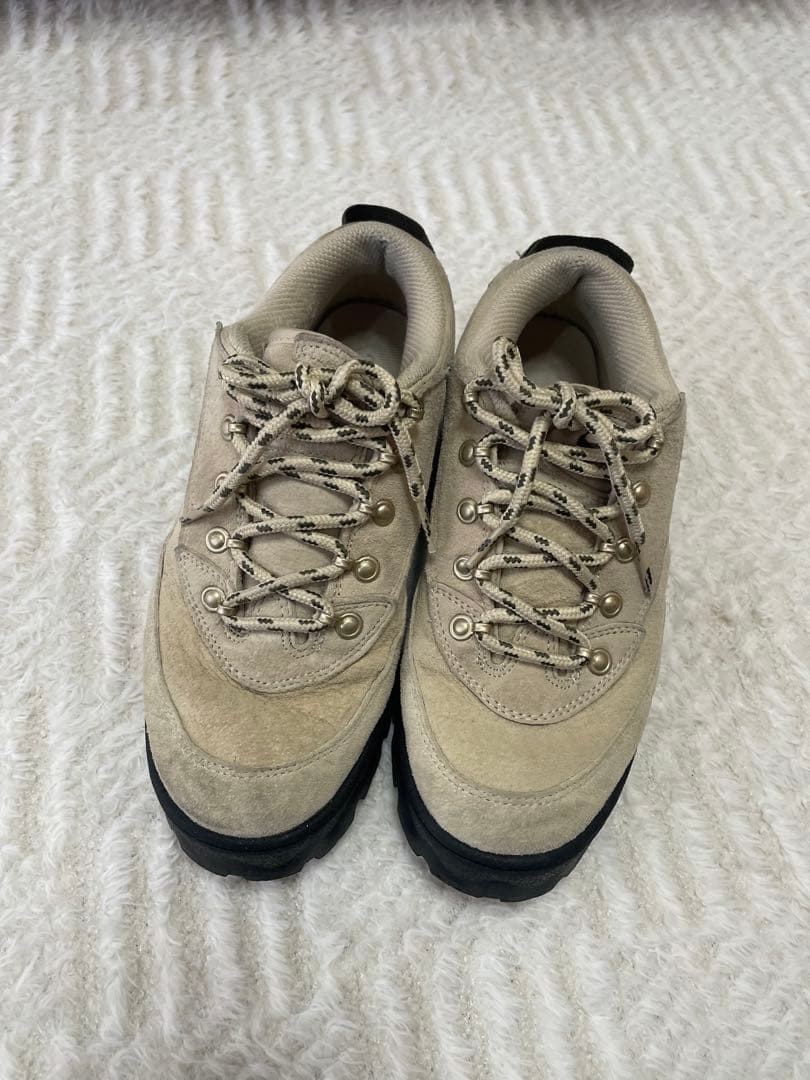 Nike lahar low ラハールロー ウィメンズ 24.5