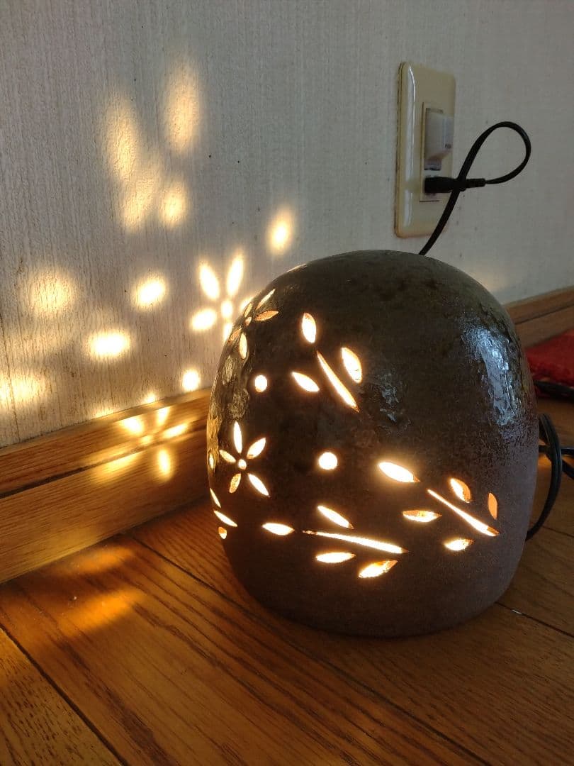 丹波　立杭焼　昇陽窯　陶器製ドーム型ランプ 花模様