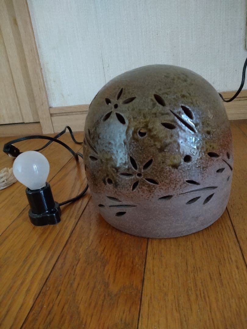 丹波　立杭焼　昇陽窯　陶器製ドーム型ランプ 花模様