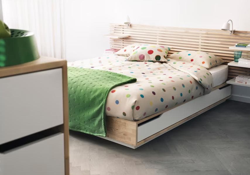 【IKEA】クイーンサイズベッドフレーム MANDAL ※マットレス別出品
