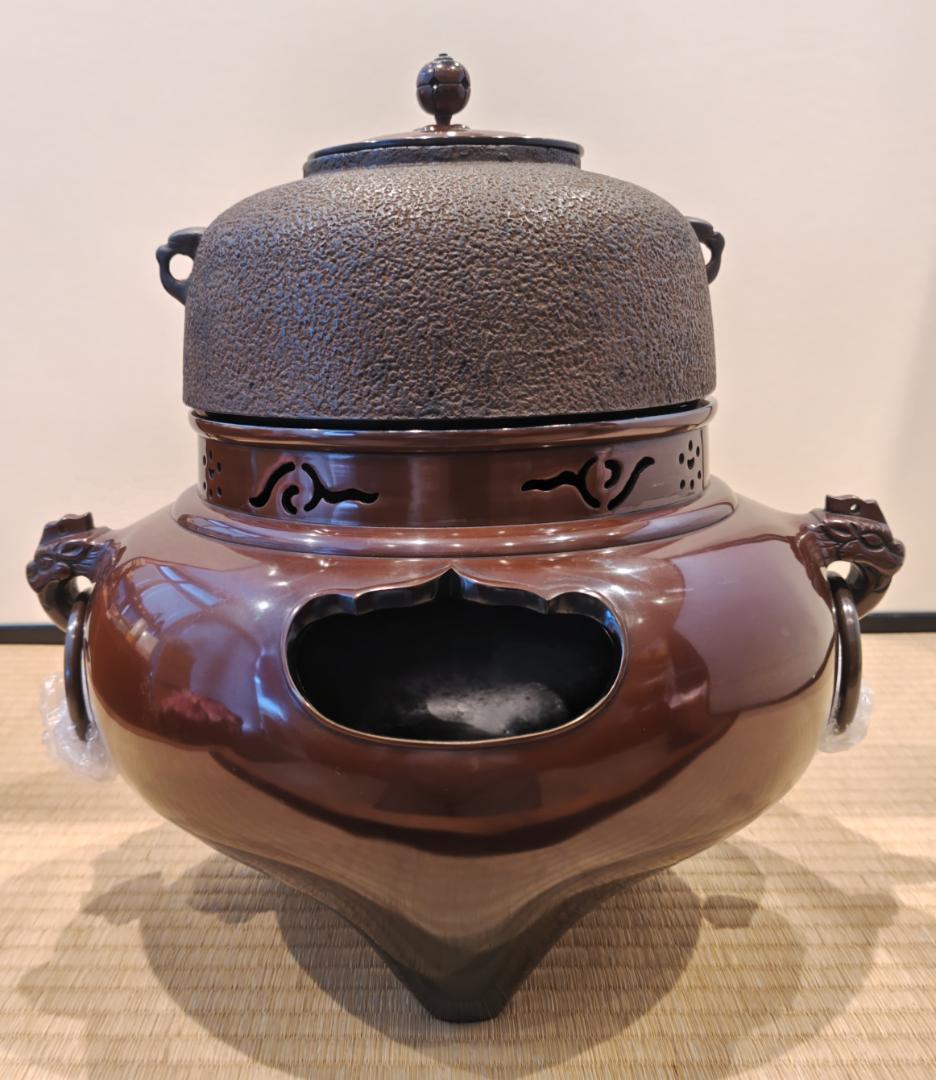 送料込【逢絢亭】茶道具 鬼面風炉 唐銅 丸釜添 釜師 和田美之助 共箱入り