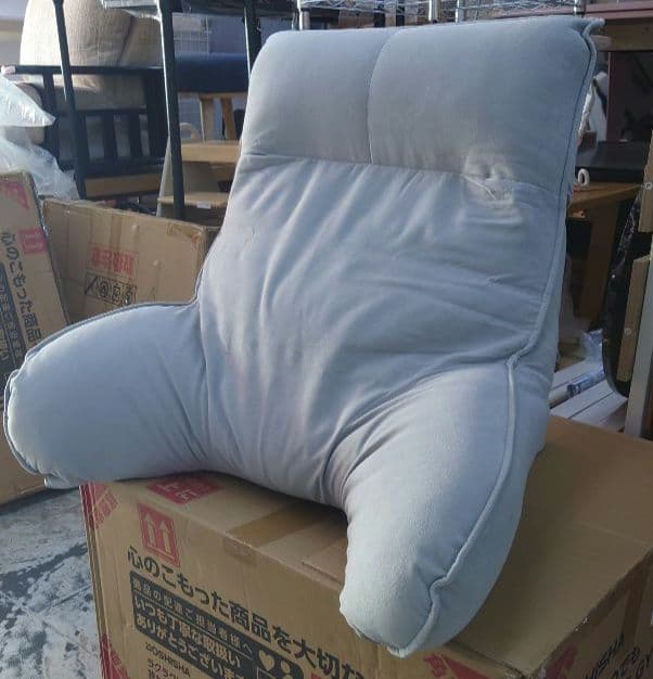 いつでも背もたれ　肘付き　クッション　GY色