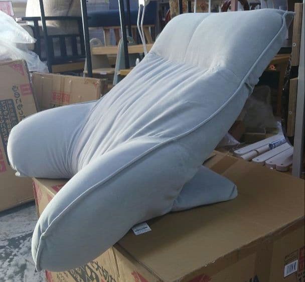 いつでも背もたれ　肘付き　クッション　GY色
