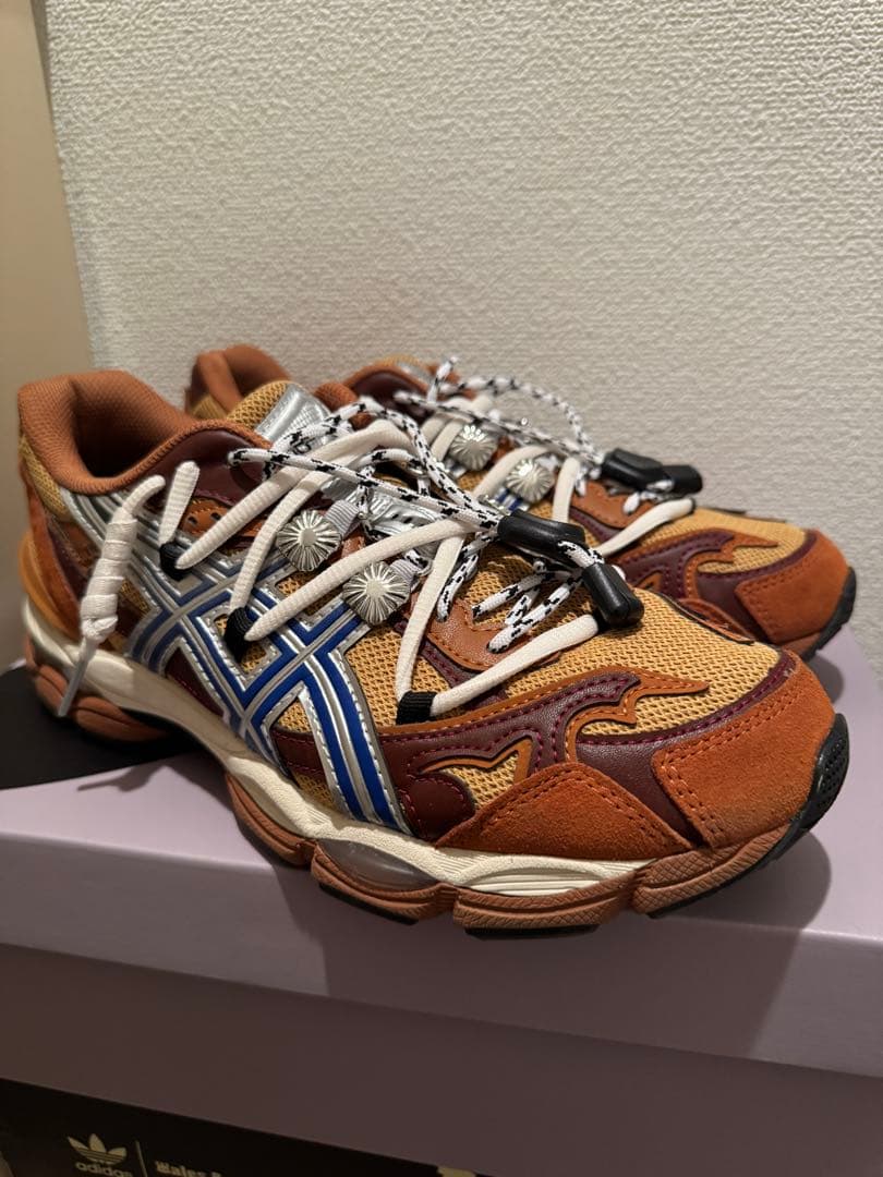 ASICS TOGA ブラウン　直営店限定カラー