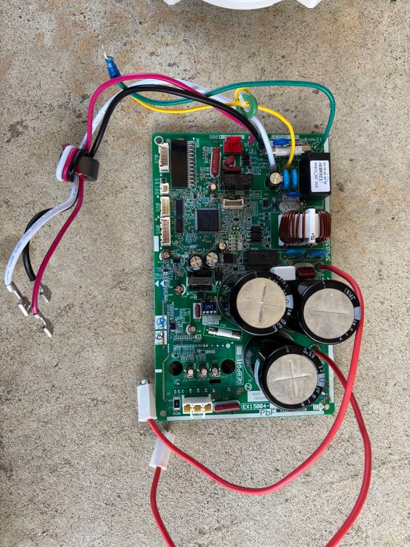 ダイキンエアコン R36UES 基板とファンモーターセット