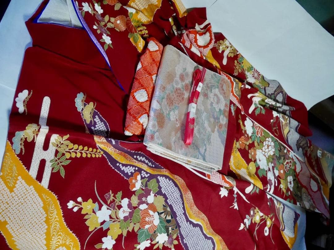 ミミ　本振袖 丹後縮緬手描き友禅 最高にエレガント成人式♪soleil q