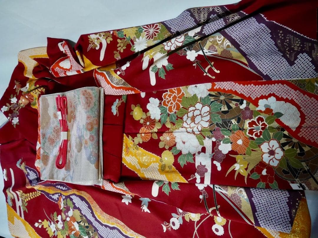 ミミ　本振袖 丹後縮緬手描き友禅 最高にエレガント成人式♪soleil q