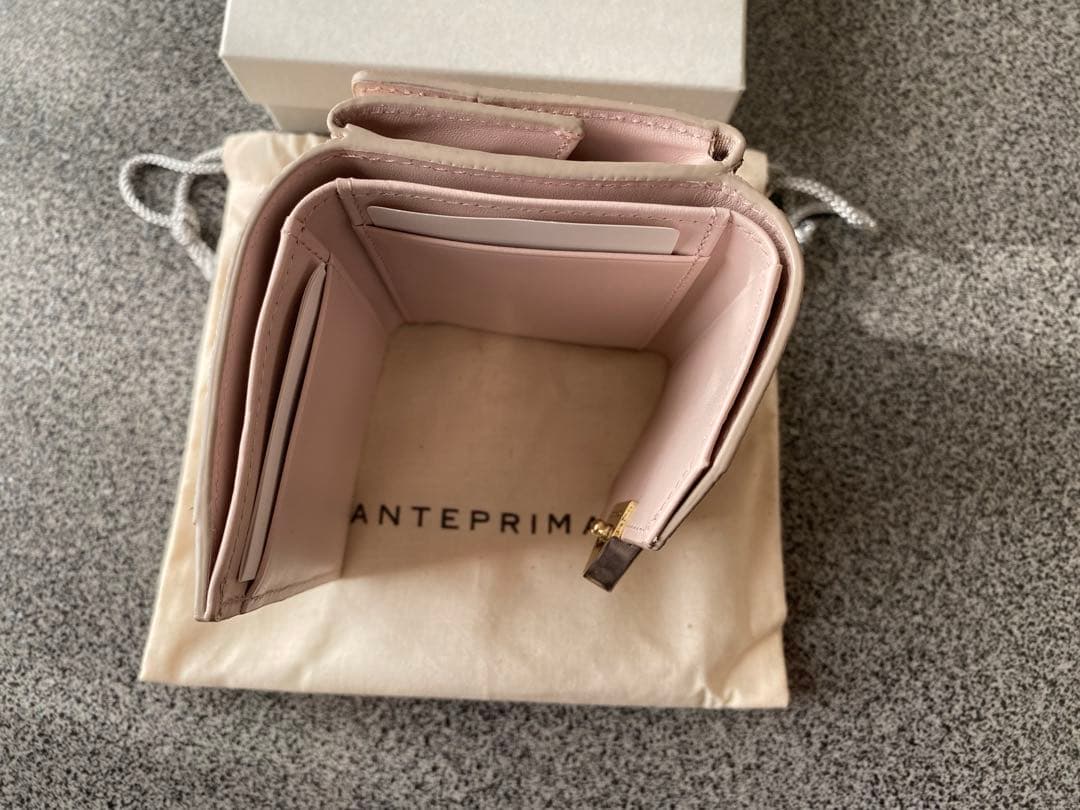 ANTEPRIMA 三つ折りウォレット（レディース財布）新品未使用