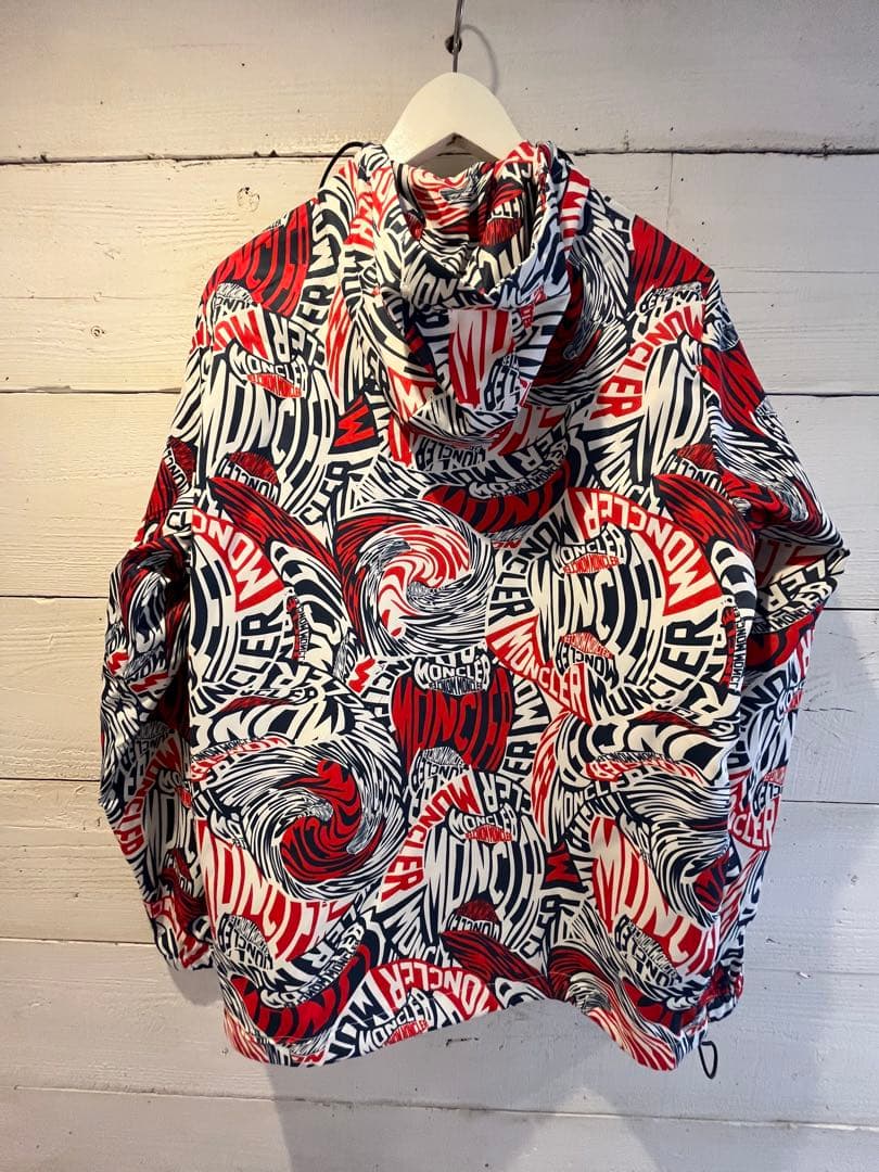 MONCLER 波模様ウィンドブレーカー　XL パーカー付き
