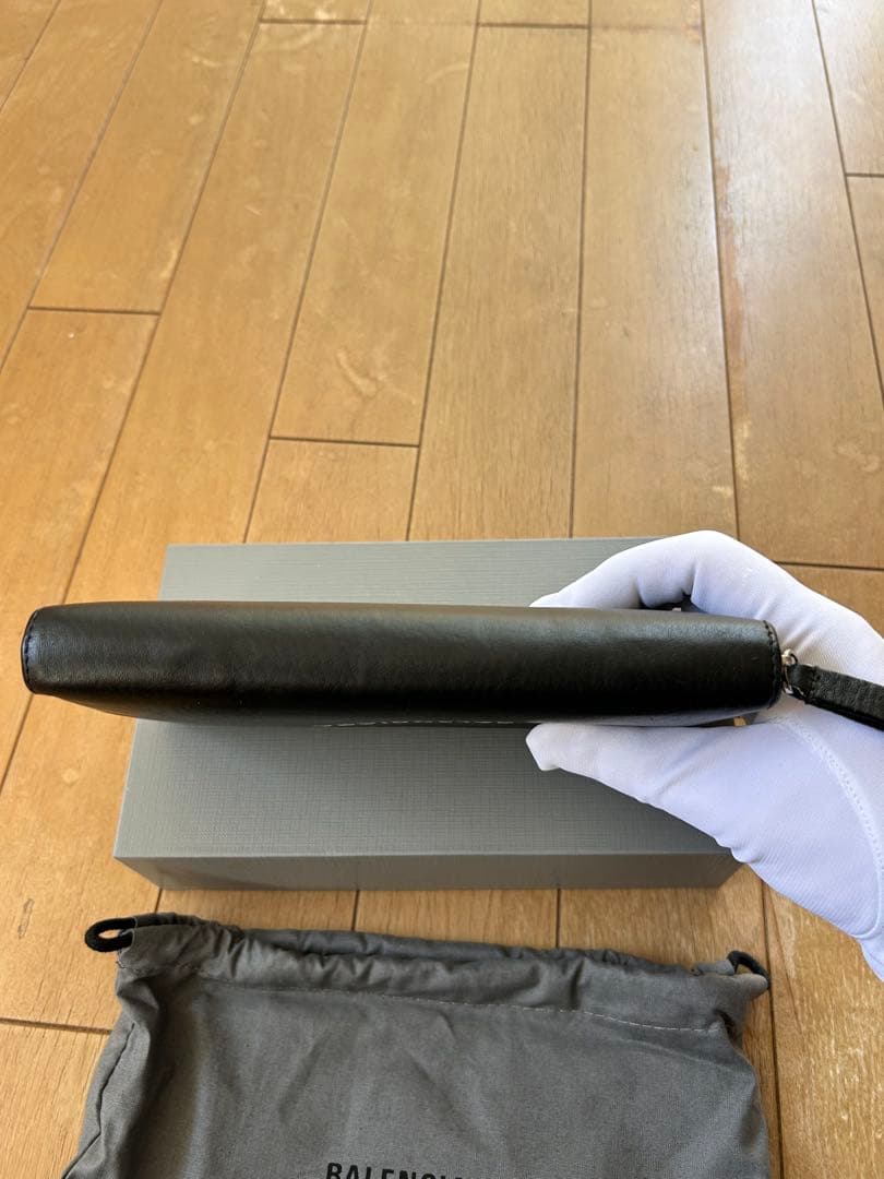 BALENCIAGA ブラック 長財布 収納袋付き