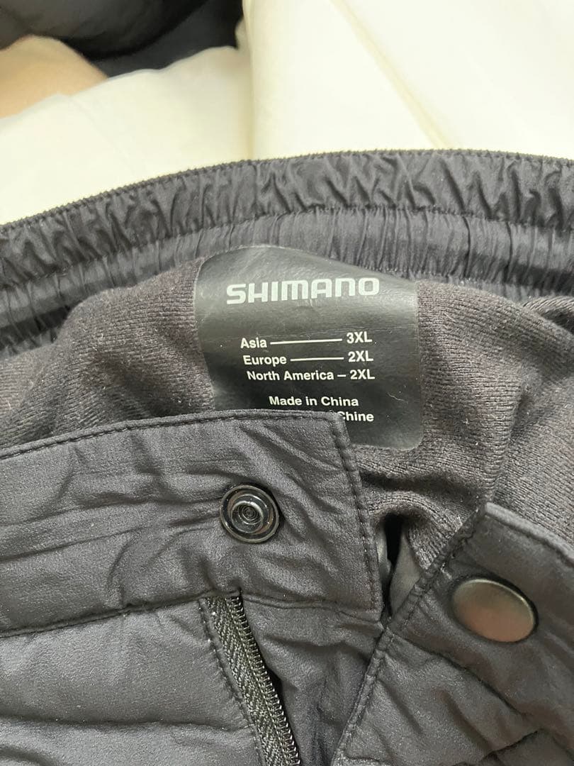 ほぼ未使用品　LIMITED PRO ダウンスーツ　3XL