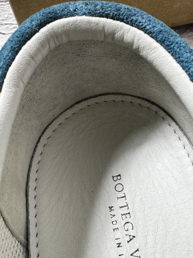 ボッテガヴェネタ　スニーカー　水色 ライトブルー　ｗ5025-1014-④ー①