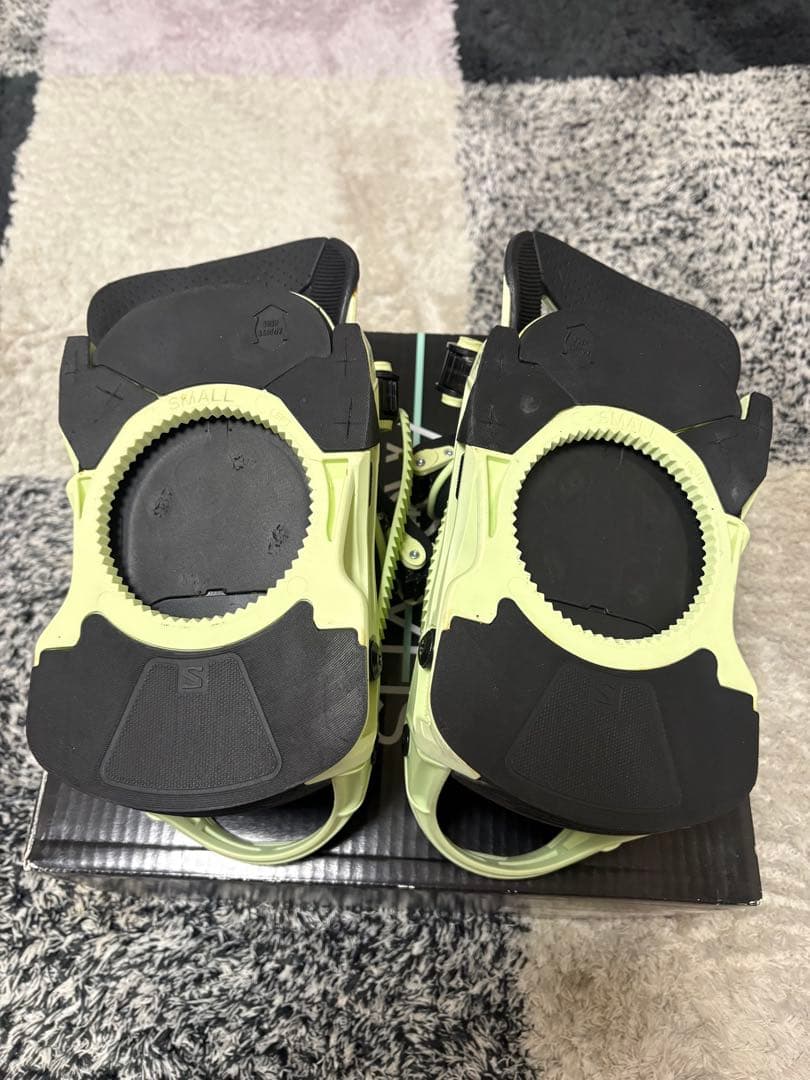 SALOMON スノーボードビンディング ホログラム　HOLOGRAM S