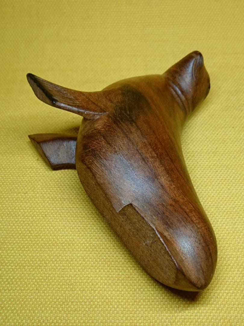 アザラシ　木彫　オブジェ　置物　インテリア　工芸品　美術品　A2742
