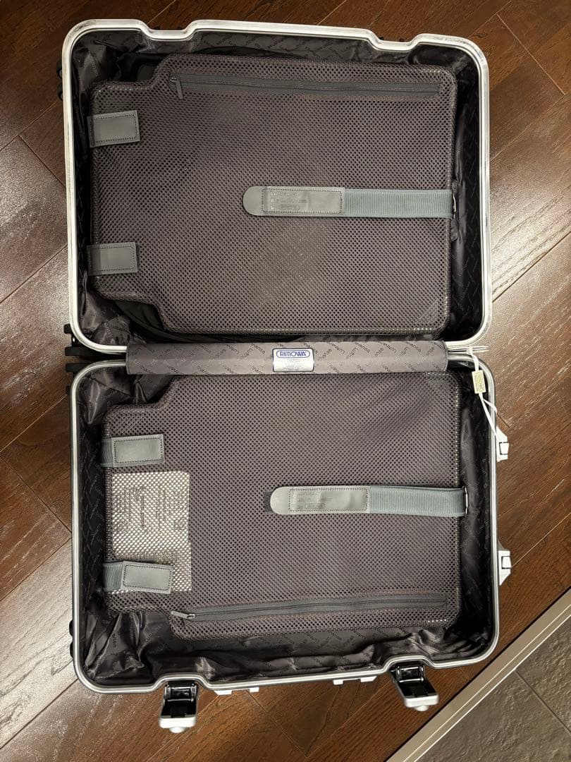 タグ付美品 Lufthansa RIMOWA リモワスーツケース トパーズ34ℓ