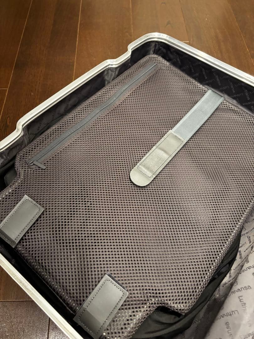 タグ付美品 Lufthansa RIMOWA リモワスーツケース トパーズ34ℓ