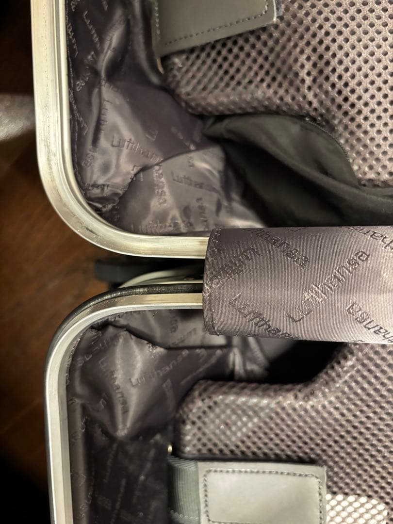 タグ付美品 Lufthansa RIMOWA リモワスーツケース トパーズ34ℓ