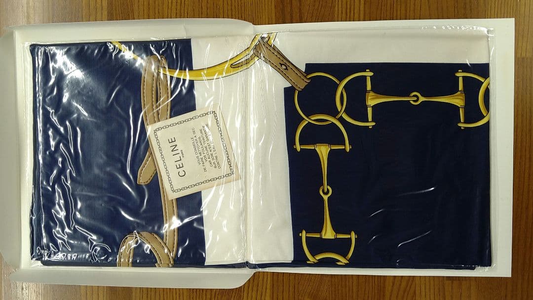 CELINE★シルクスカーフ★ネイビー★ホワイト