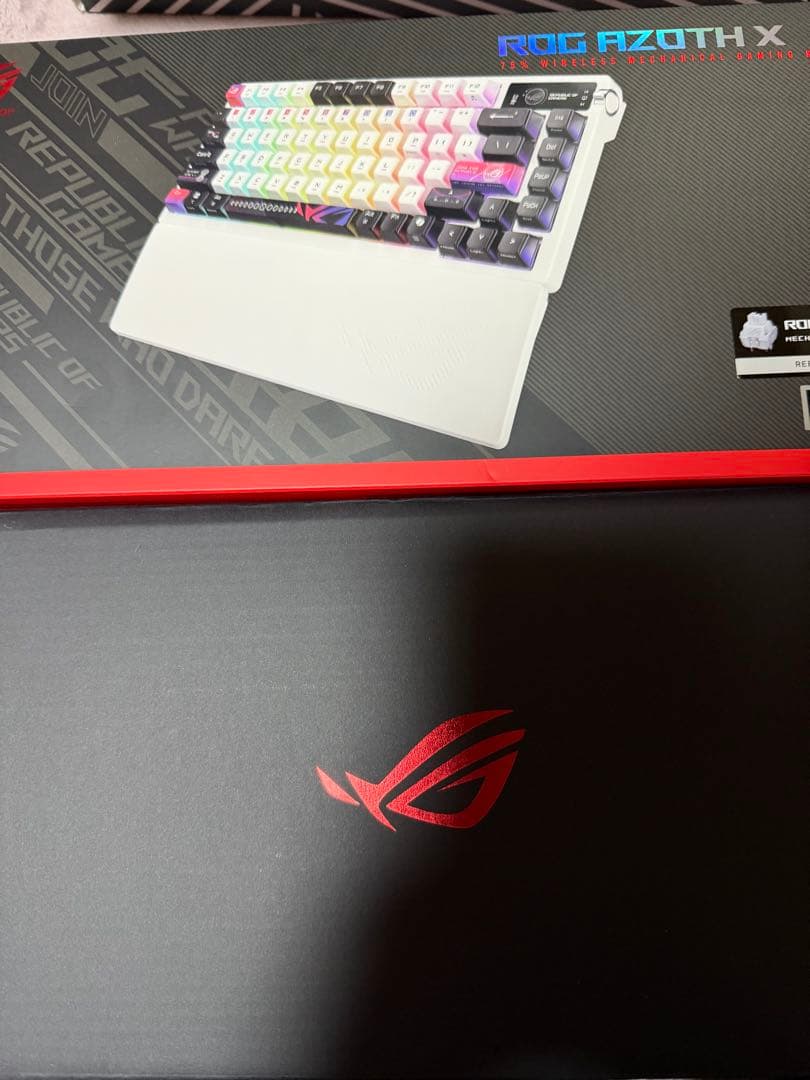 ROG AZOTH X RGBメカニカルゲーミングキーボード通電のみ