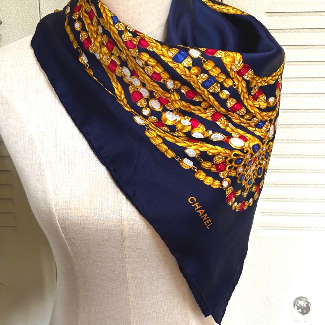 CHANEL ジュエリープリント スカーフ ネイビー