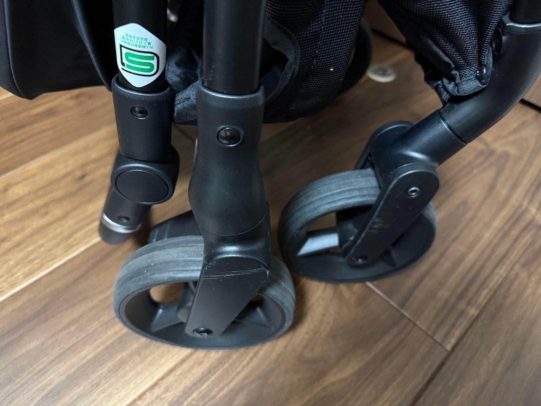 （値下げ中)アップリカ Luce Free ルーチェフリー