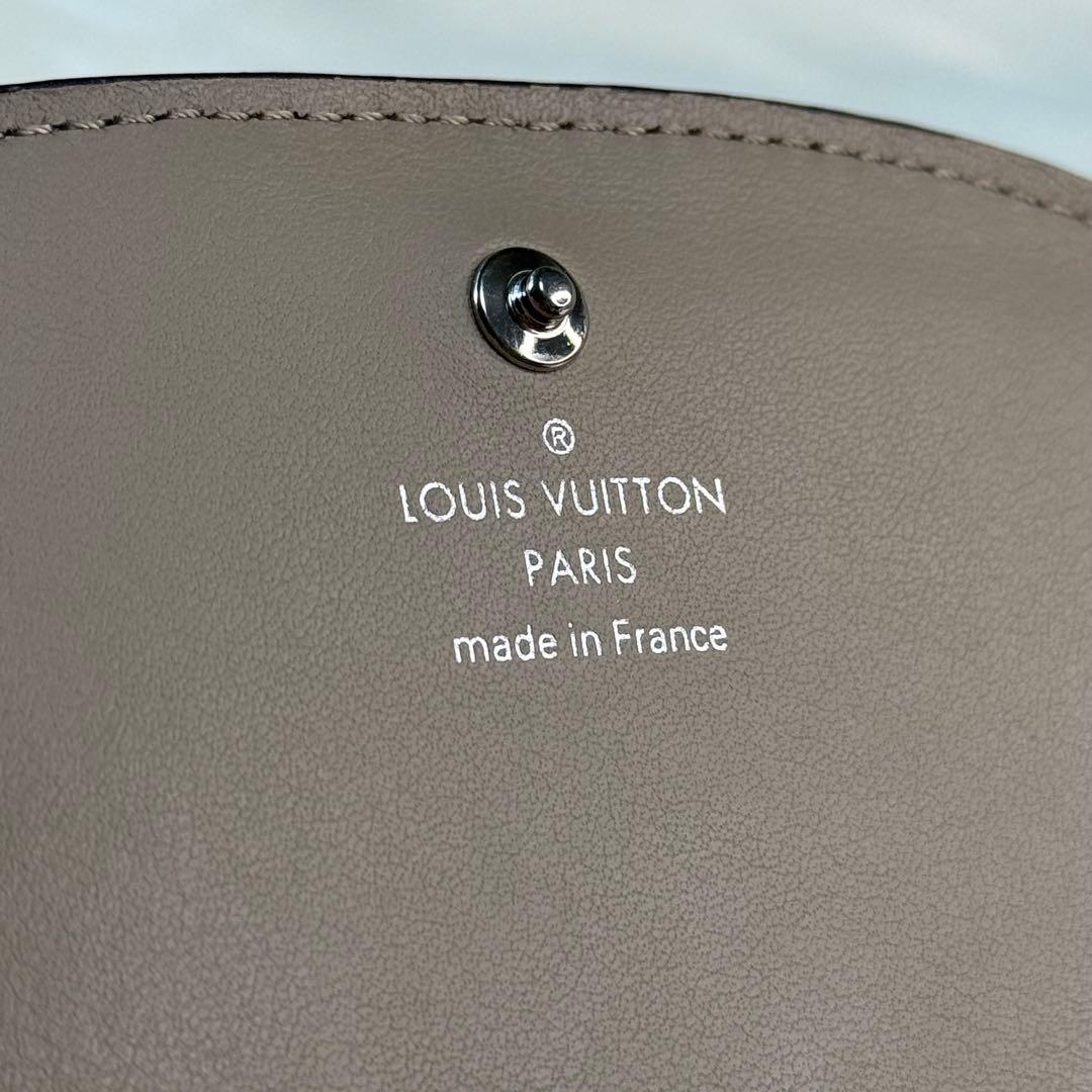 ルイヴィトン ポルトフォイユ マヒナ イリス ガレ 二つ折り財布