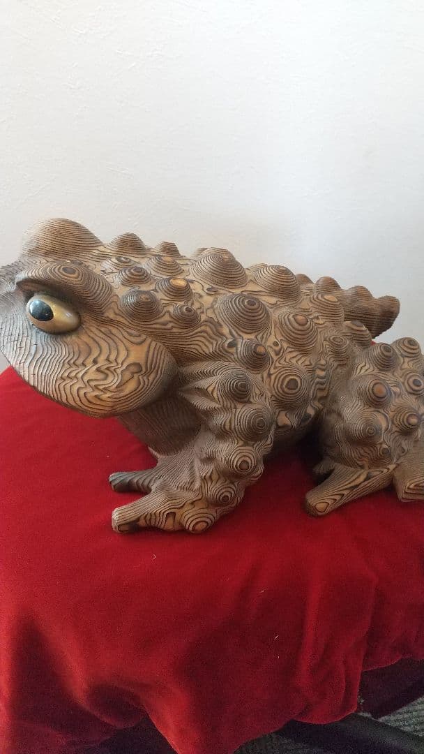 カエルの置物 作成者不明