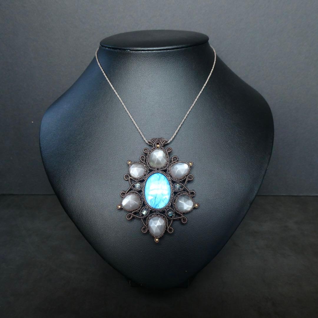 ラブラドライト・グレームーンストーンのマクラメネックレス