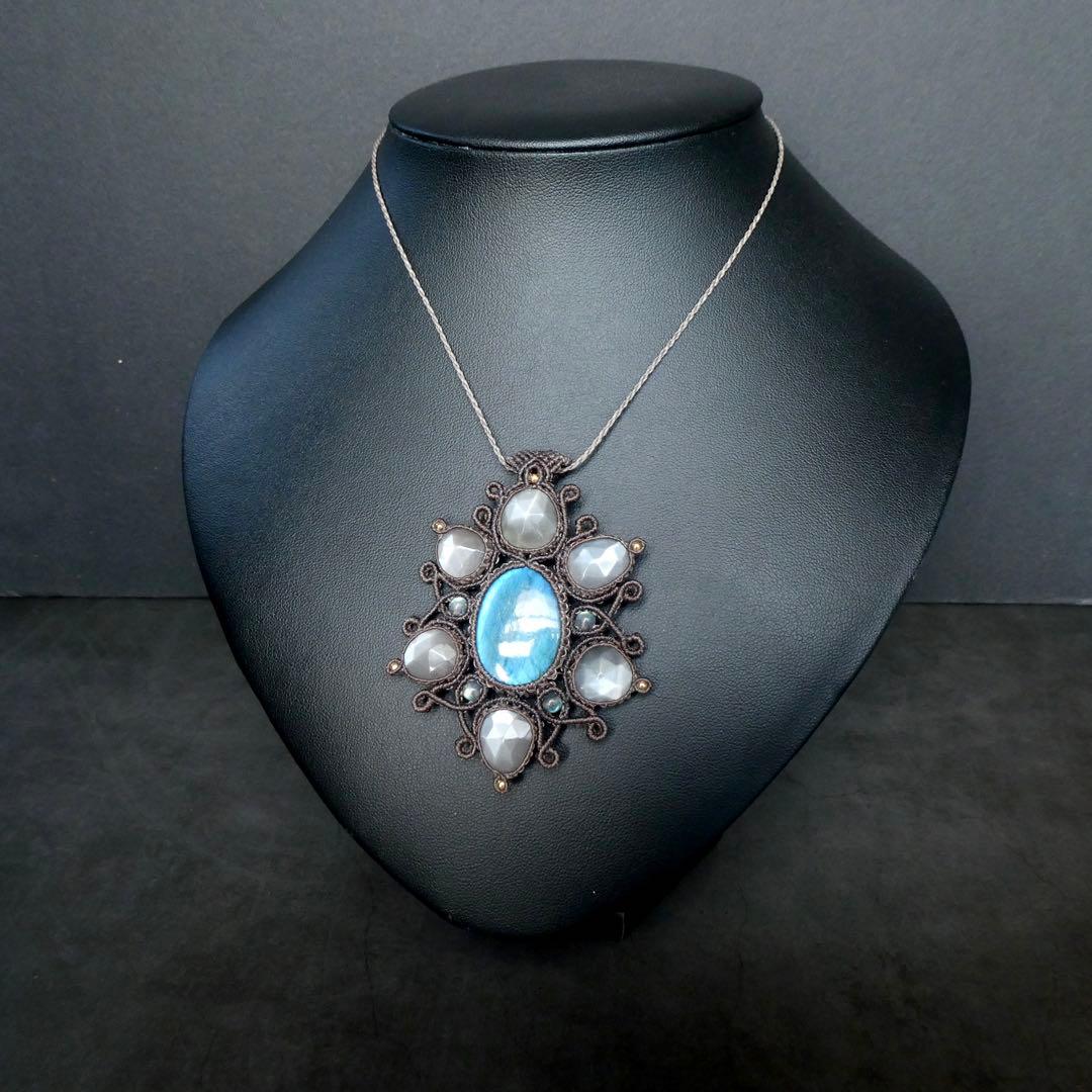 ラブラドライト・グレームーンストーンのマクラメネックレス