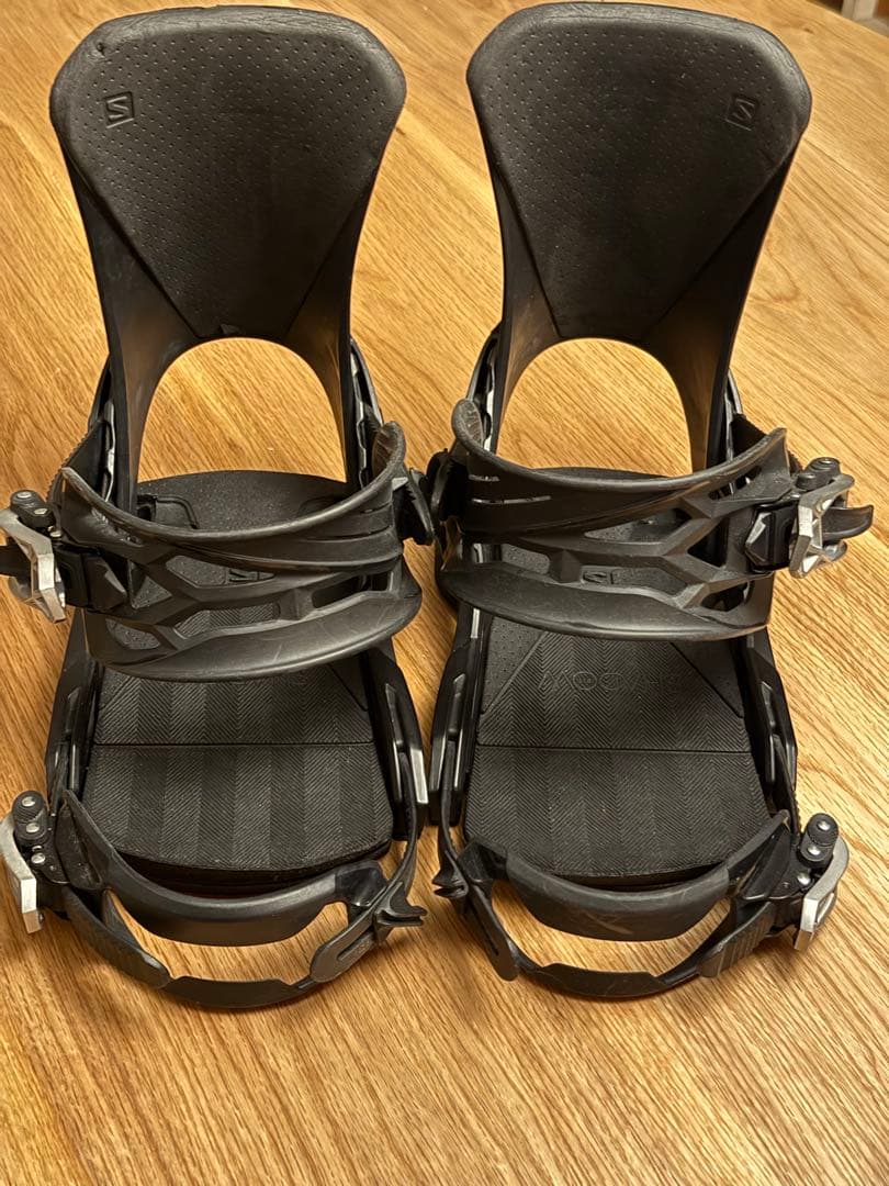 Salomon district サロモン ディストリクト バインディング