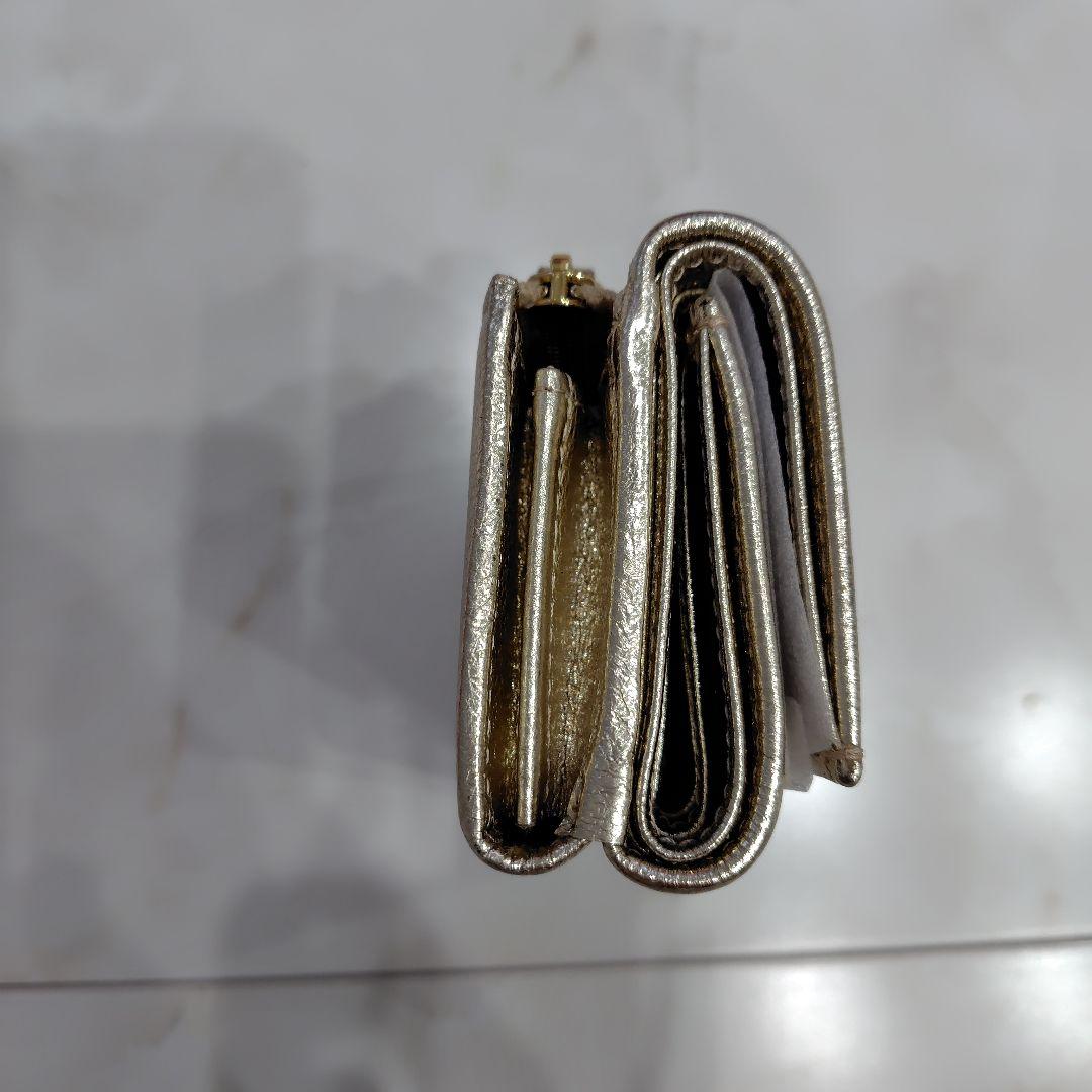 新品　未使用Gianni Chiarini ゴールド 三つ折り財布